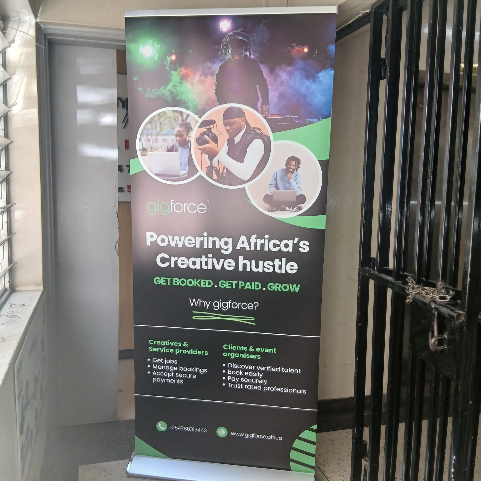 ROLL UP BANNERS. - Image 4