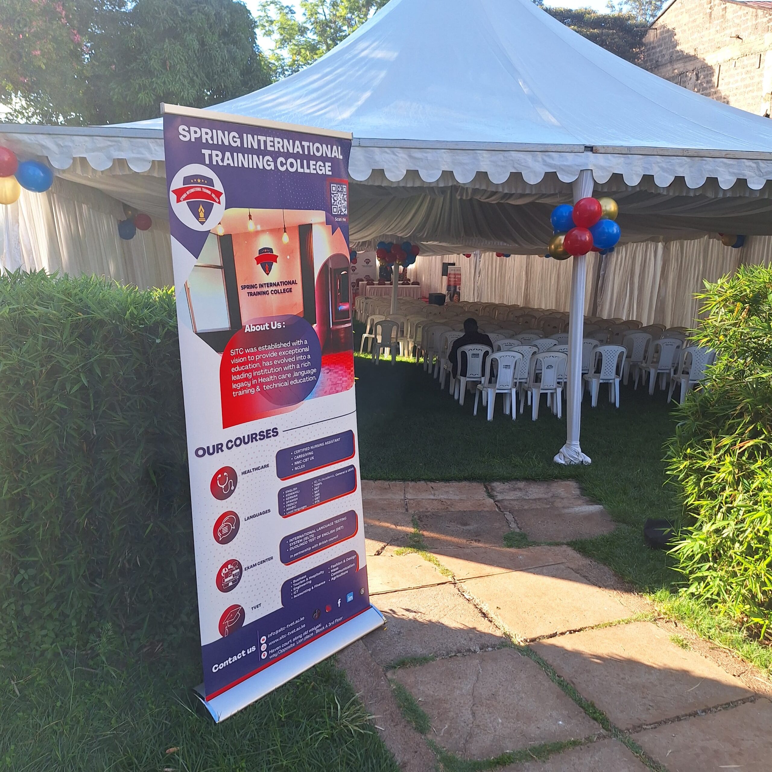 ROLL UP BANNERS. - Image 2